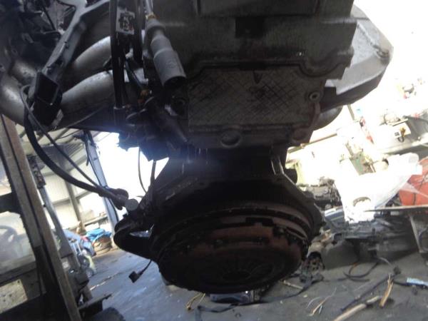 MOTEUR MERCEDES 1.8 ESSENCE - Vue 3